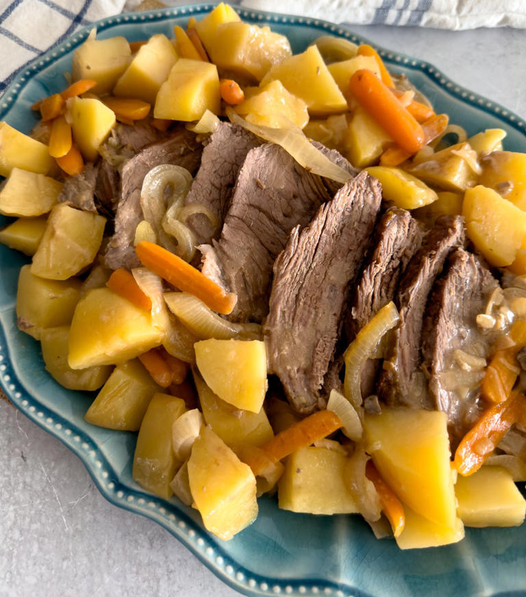 Easy Lipton Onion Soup Mix Pot Roast Recipe
