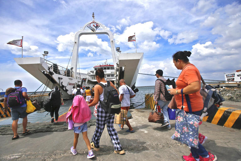 Pcg Over 34k Passengers Monitored In Ports On Holy Wednesday Morning