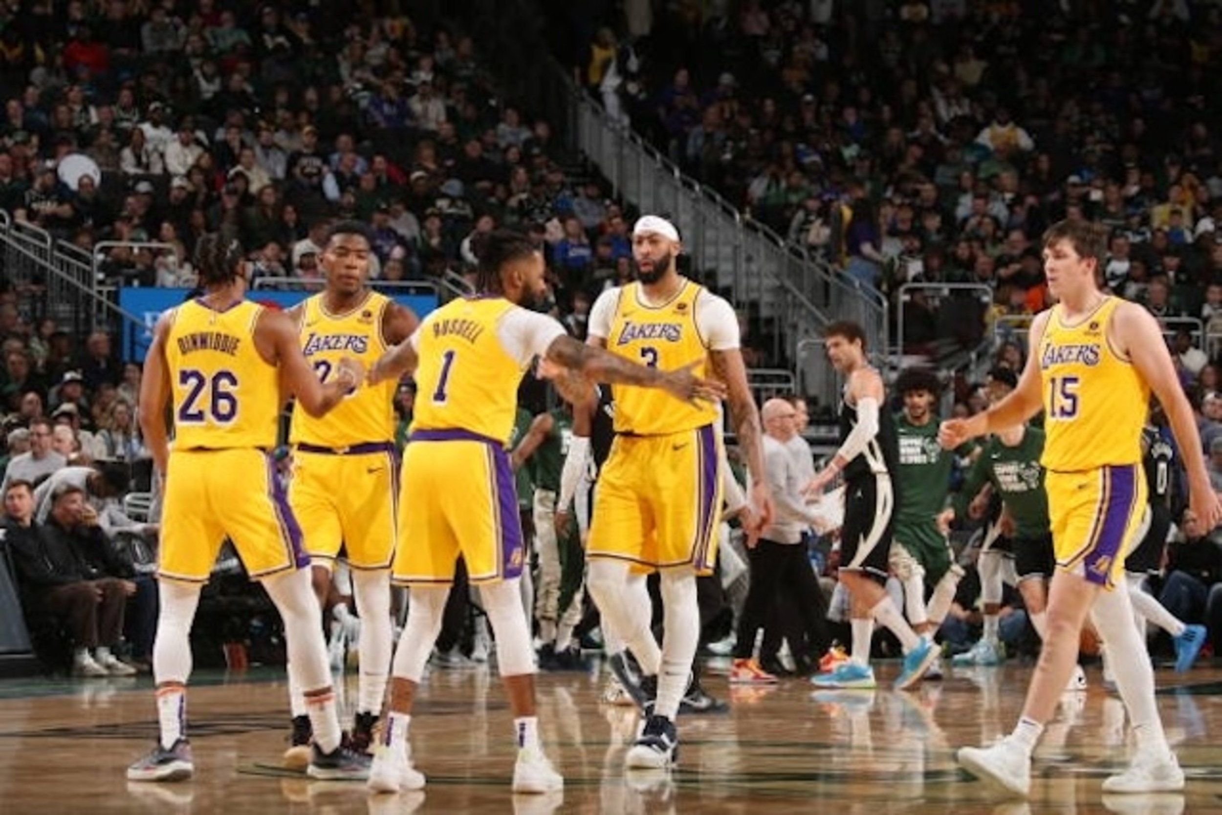 Without LeBron James, Lakers Make Incredible Comeback To Beat Bucks In ...