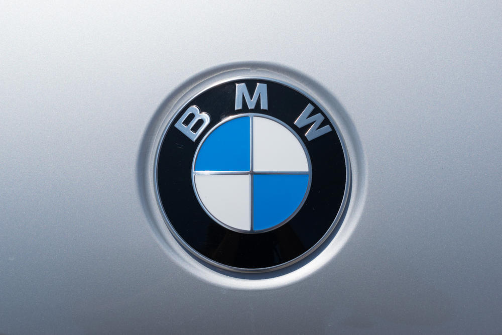 bmw ammette l’errore: stime di vendita auto elettriche troppo alte
