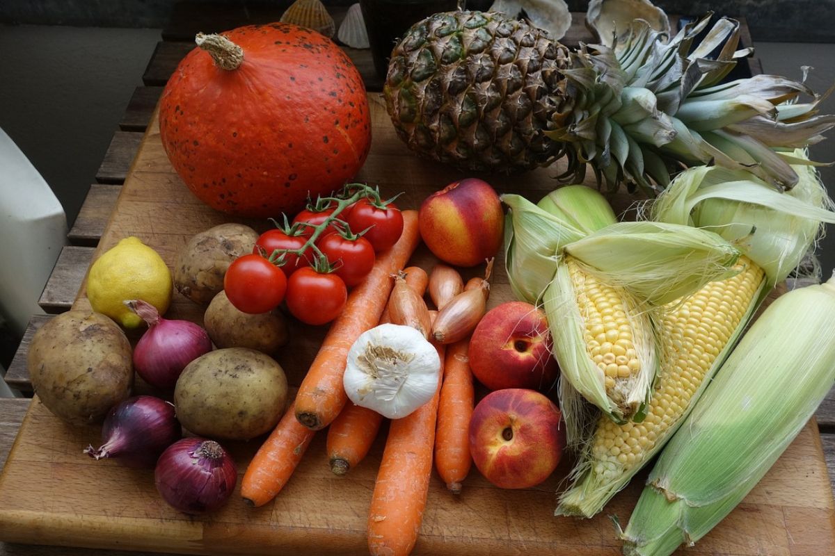 te owoce i warzywa zawierają najmniej pestycydów. są bezpieczne nawet dla dzieci i seniorów