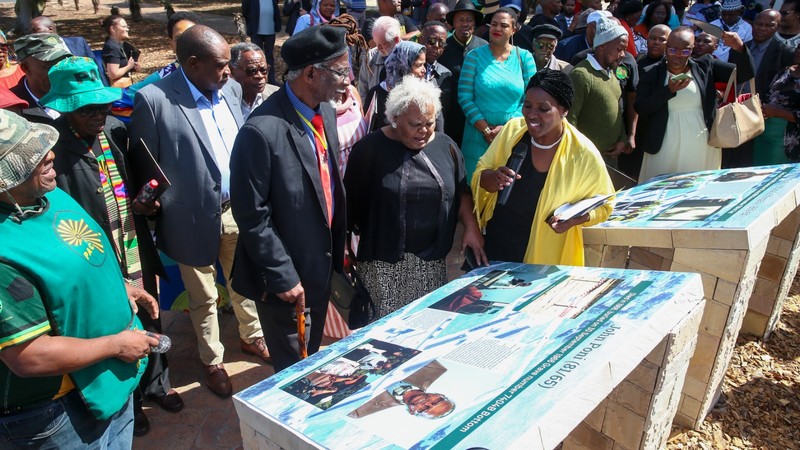 12 political prisoners who died at robben island and buried in mass grave, memorialised