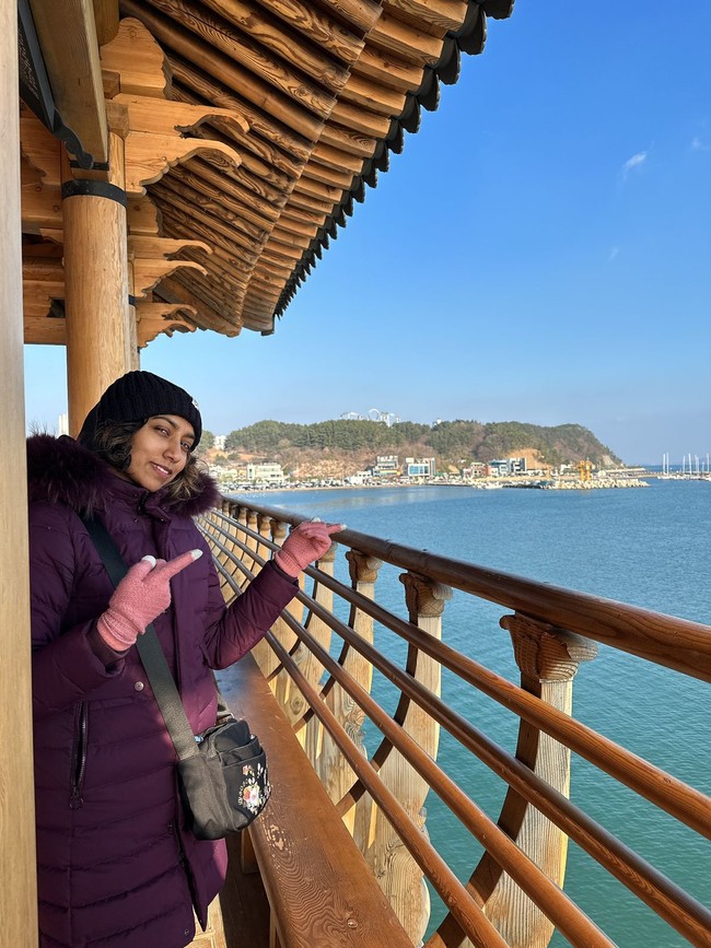 lecturer opens up about taking a leap of faith and taking up a teaching post in south korea
