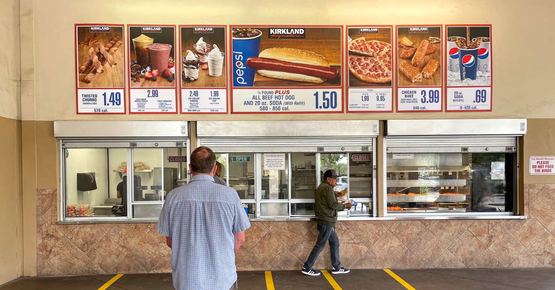 non-members will no longer be able to buy costco's iconic $1.50 hot dog combo