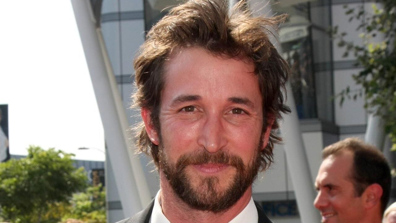 'er' actor noah wyle cast as lead in pittsburgh-set medical procedural 'the pitt'