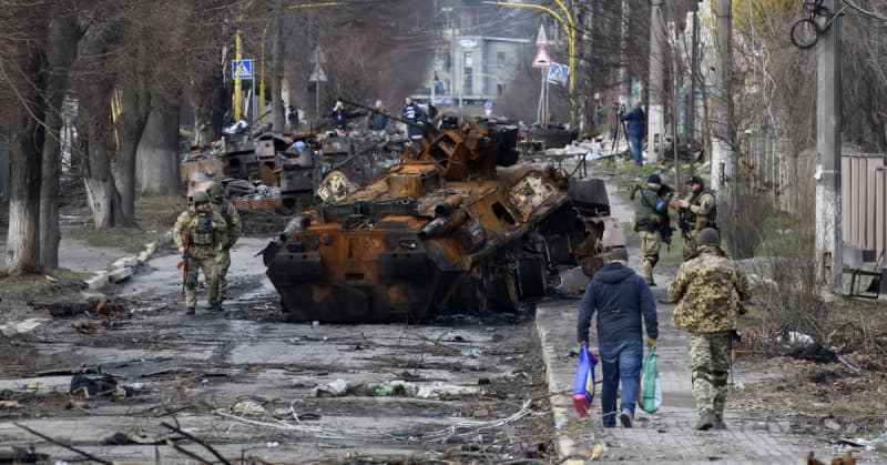 russia loses over 1,000 troops, 11 tanks in a day, ukraine reports