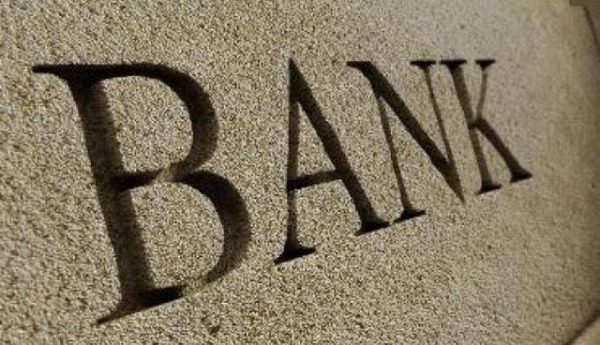 def: έρχεται η πρώτη ψηφιακή τράπεζα και το embedded banking