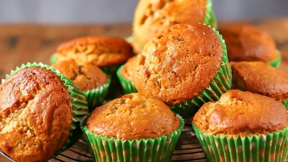 30 Delicious Fruit Muffins to Add to Your Brunch Menu