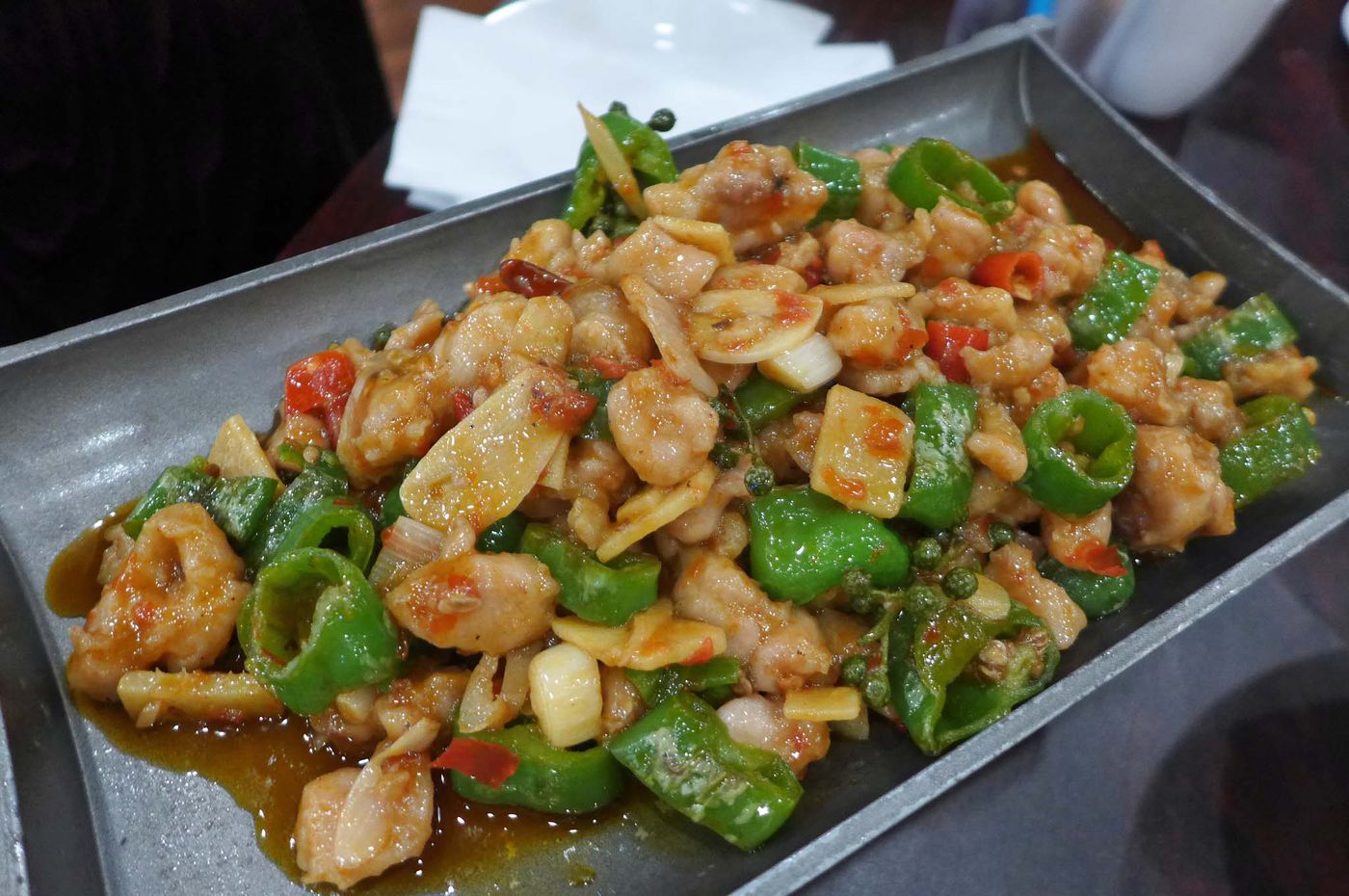 one of manhattan’s most ambitious sichuan chefs is back in business