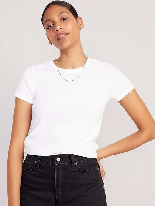 14 Best White T-Shirts for Women, Expert Approved