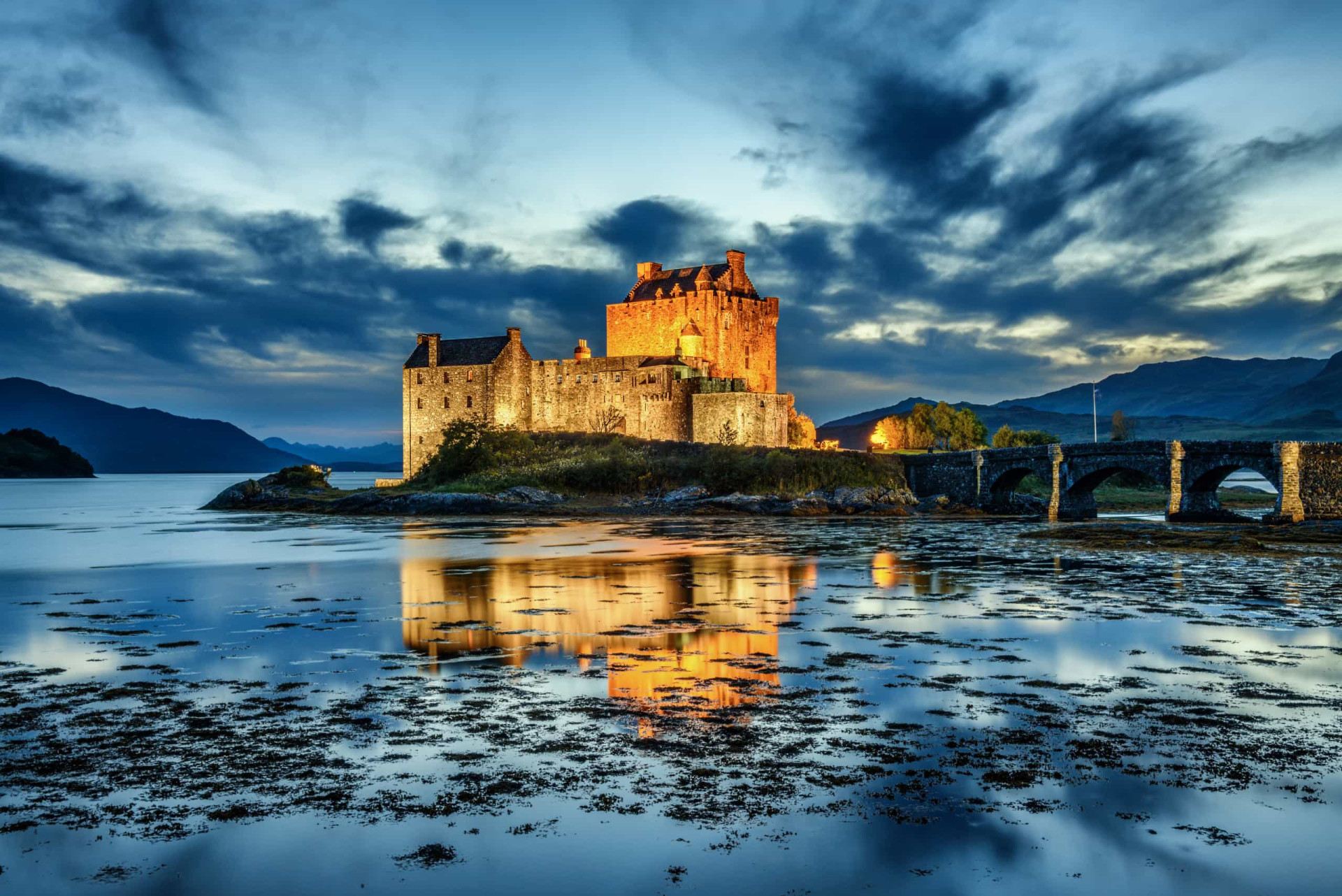 <p>Swathed in mist and steeped in mystery, Scotland's many ancient castles are beautiful to visit by day. But would you be brave enough to stay the night? Witness to many bloody battles over the centuries, several of these spectacularly-scenic <a href="https://www.starsinsider.com/travel/216856/breathtaking-castles-that-look-straight-out-of-a-fairy-tale" rel="noopener">castles</a> are said to be haunted by spectral figures who can be seen and heard stalking the historic halls and bedrooms in the dead of night. Spooked yet Click through this gallery to discover some of Scotland's most haunted castles.</p><p>You may also like:<a href="https://www.starsinsider.com/n/64251?utm_source=msn.com&utm_medium=display&utm_campaign=referral_description&utm_content=479726v1en-ca"> These celebrities have some strange superstitions </a></p>