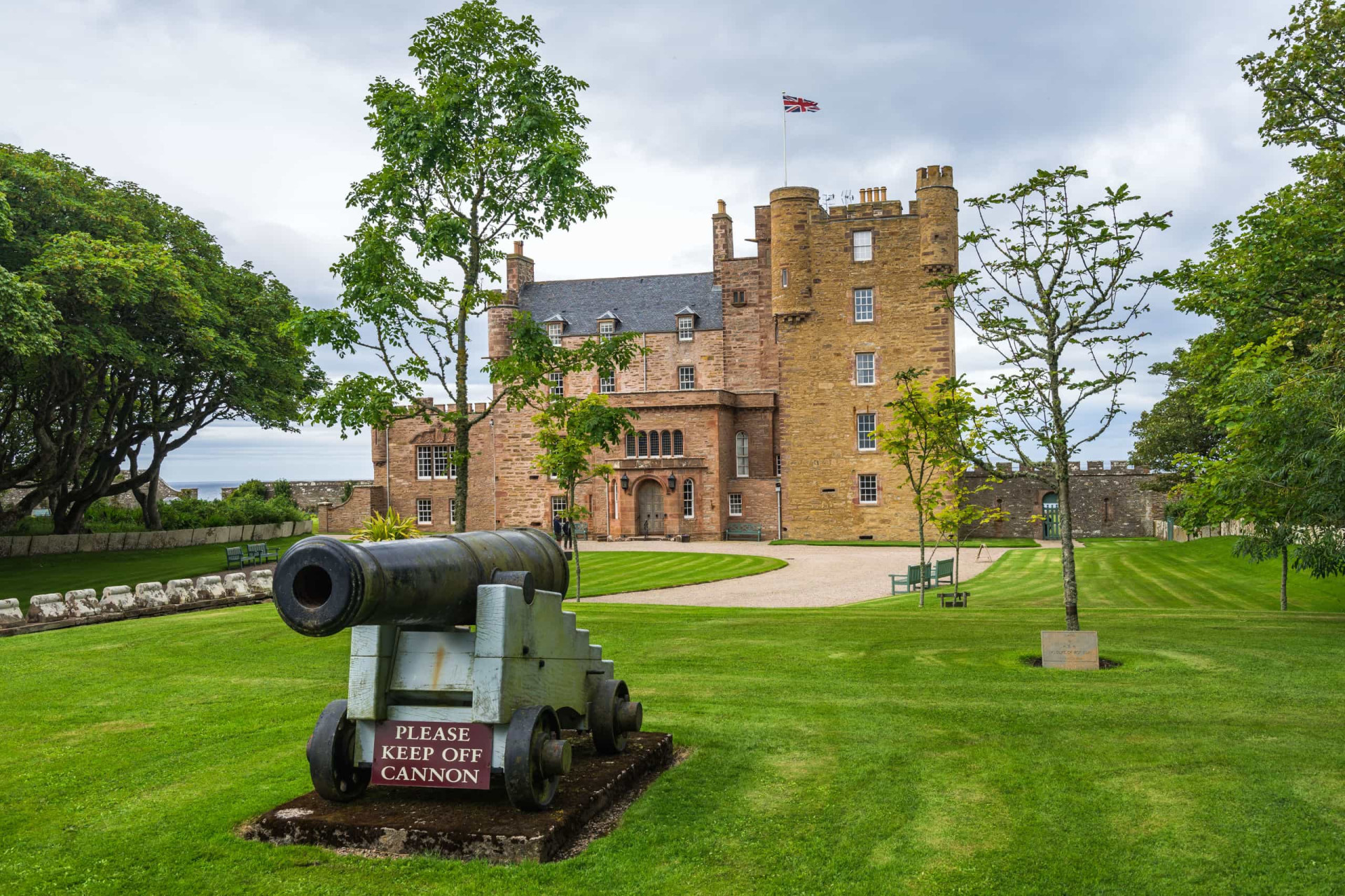 <p>The Castle of Mey, in Caithness, was the preferred holiday home of Queen Elizabeth, the Queen Mother, but who knows whether she caught sight or sound of its ghostly inhabitant?</p><p>You may also like:<a href="https://www.starsinsider.com/n/376581?utm_source=msn.com&utm_medium=display&utm_campaign=referral_description&utm_content=479726v1en-ca"> Gwen Stefani and other celebs accused of cultural appropriation</a></p>