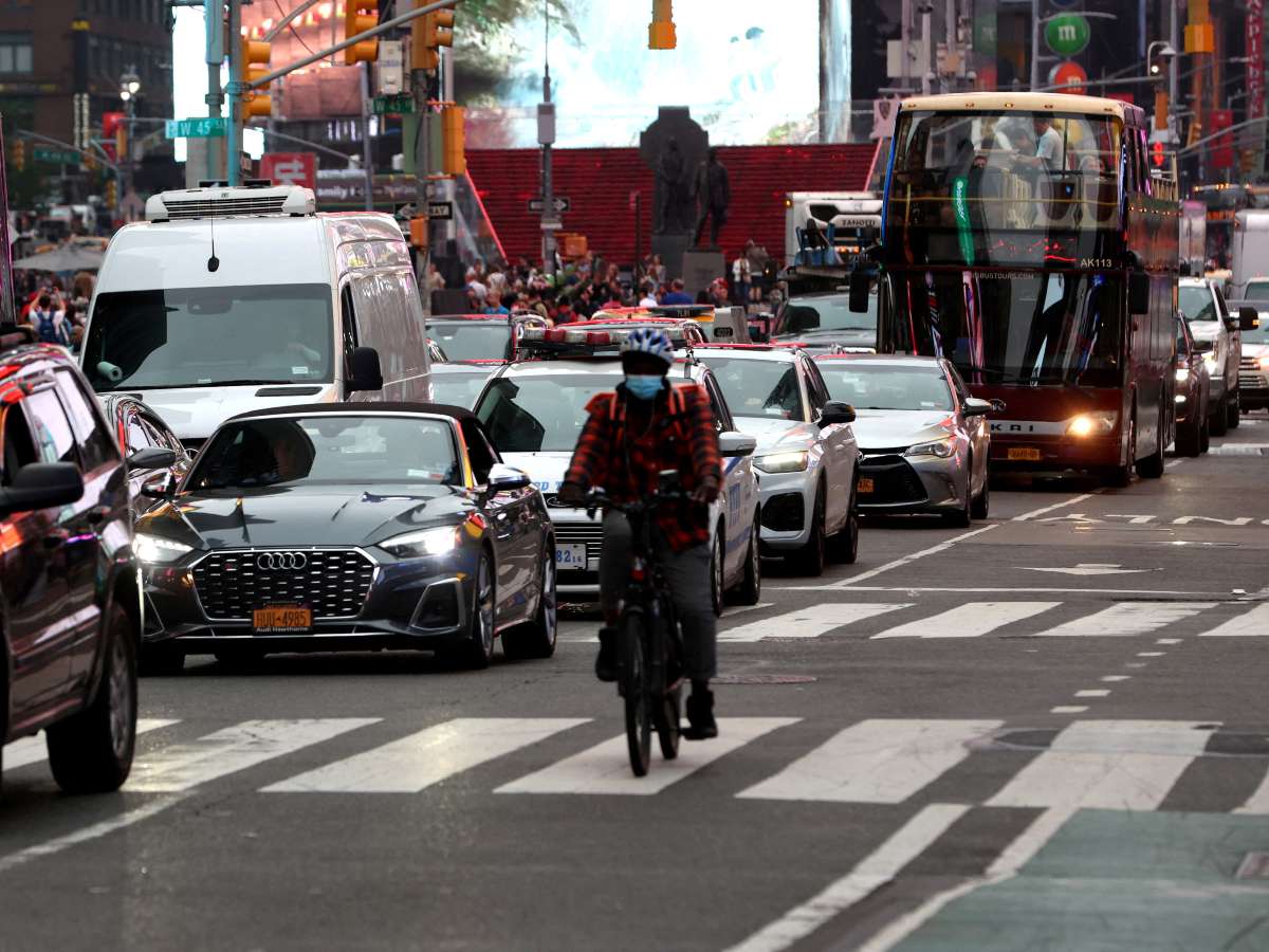 nueva york impondrá peaje a los autos que ingresen a manhattan... para financiar al metro