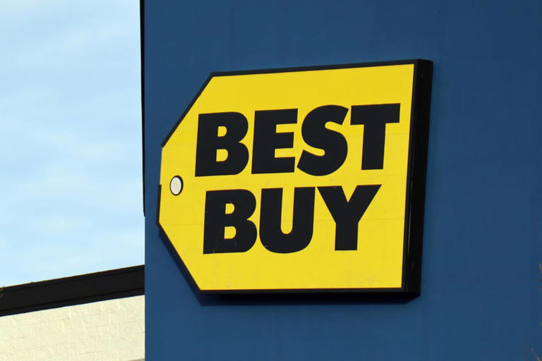 Best Buy will pick up old electronics from your home -- for a fee. Toby Scott/SOPA Images/LightRocket/Getty Images