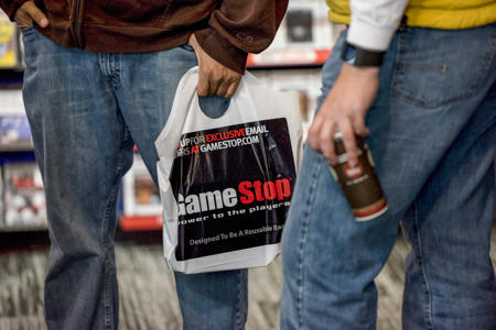 GameStop makes a harsh decision amid declining sales<br><br>