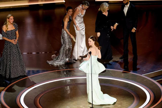 Emma Stone Continues to Joke About Her 2024 Oscars Wardrobe Malfunction ...