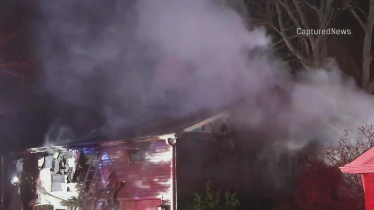 Female found dead in Northwest suburban Chicago house fire