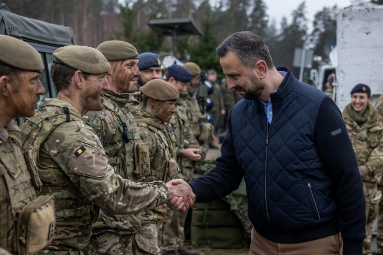 polônia demite comandante do eurocorps após investigação de espionagem