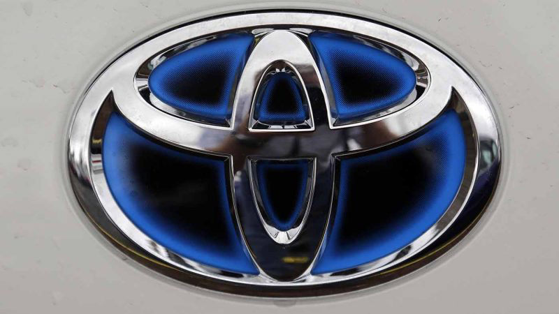 Toyota developing color-changing paint