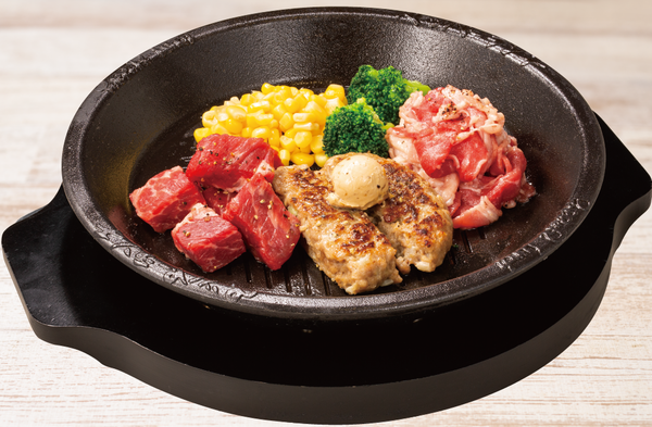 3種の肉盛りが安い！「肉の日」限定でワンプレートが990円