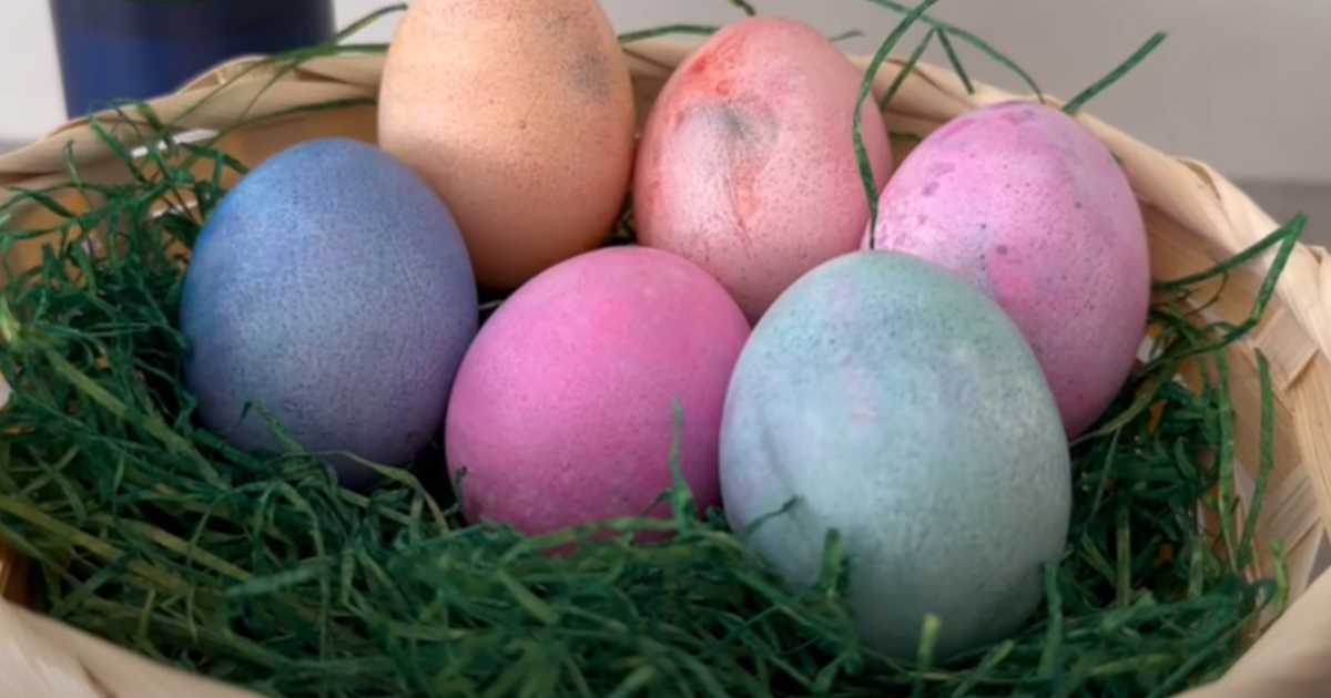 hvis du skal male æg til påske, vil du ikke gå glip af dette trick
