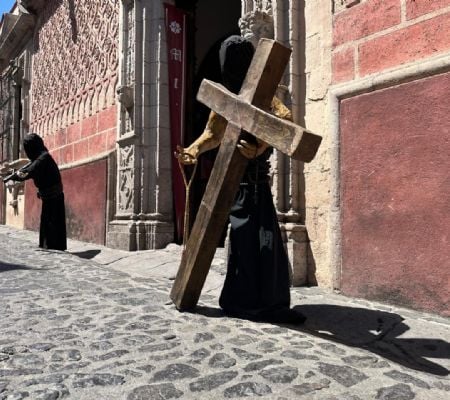 taxco apuesta al turismo en semana santa para superar la crisis de violencia