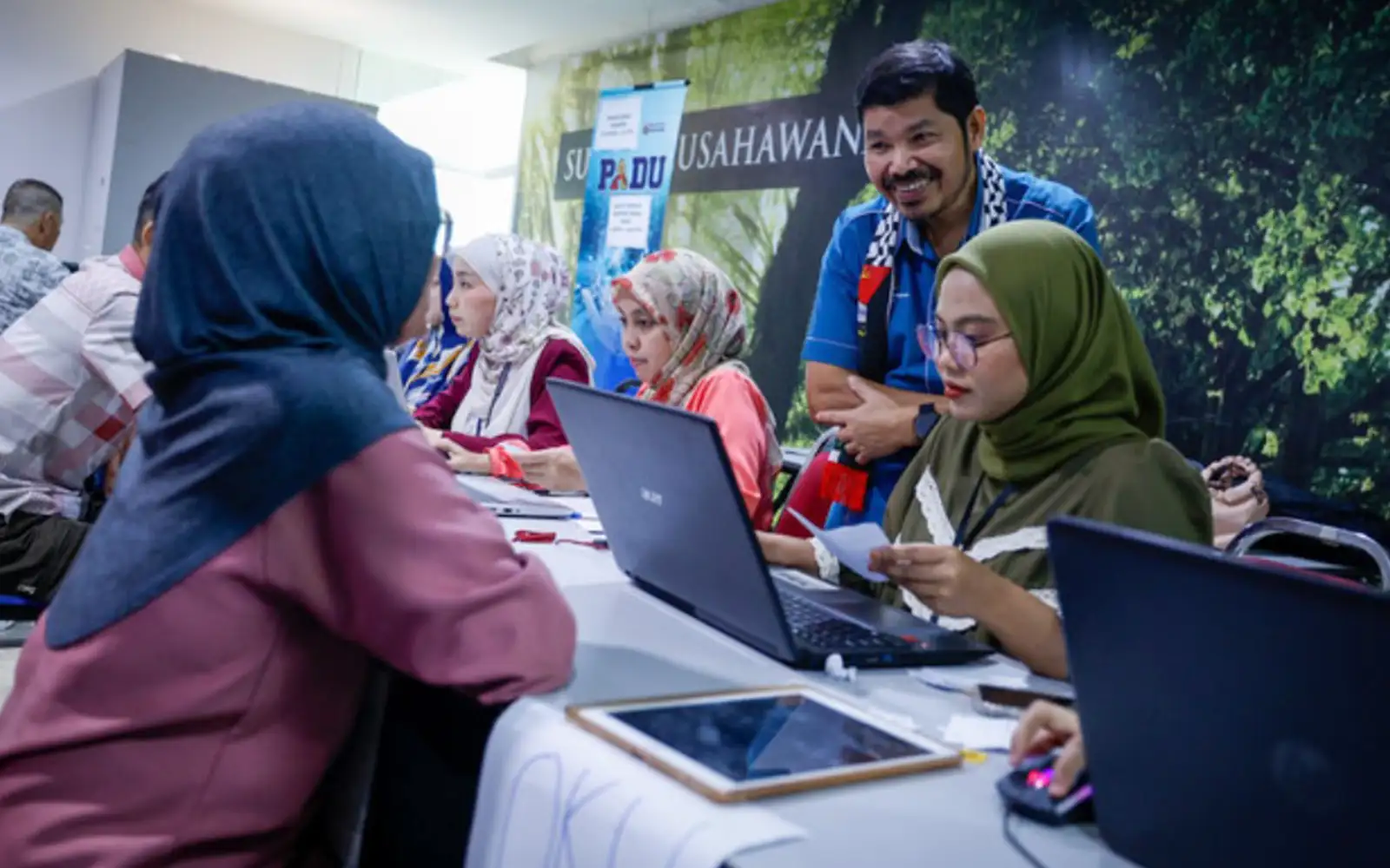 300 extra padu registration counters opened