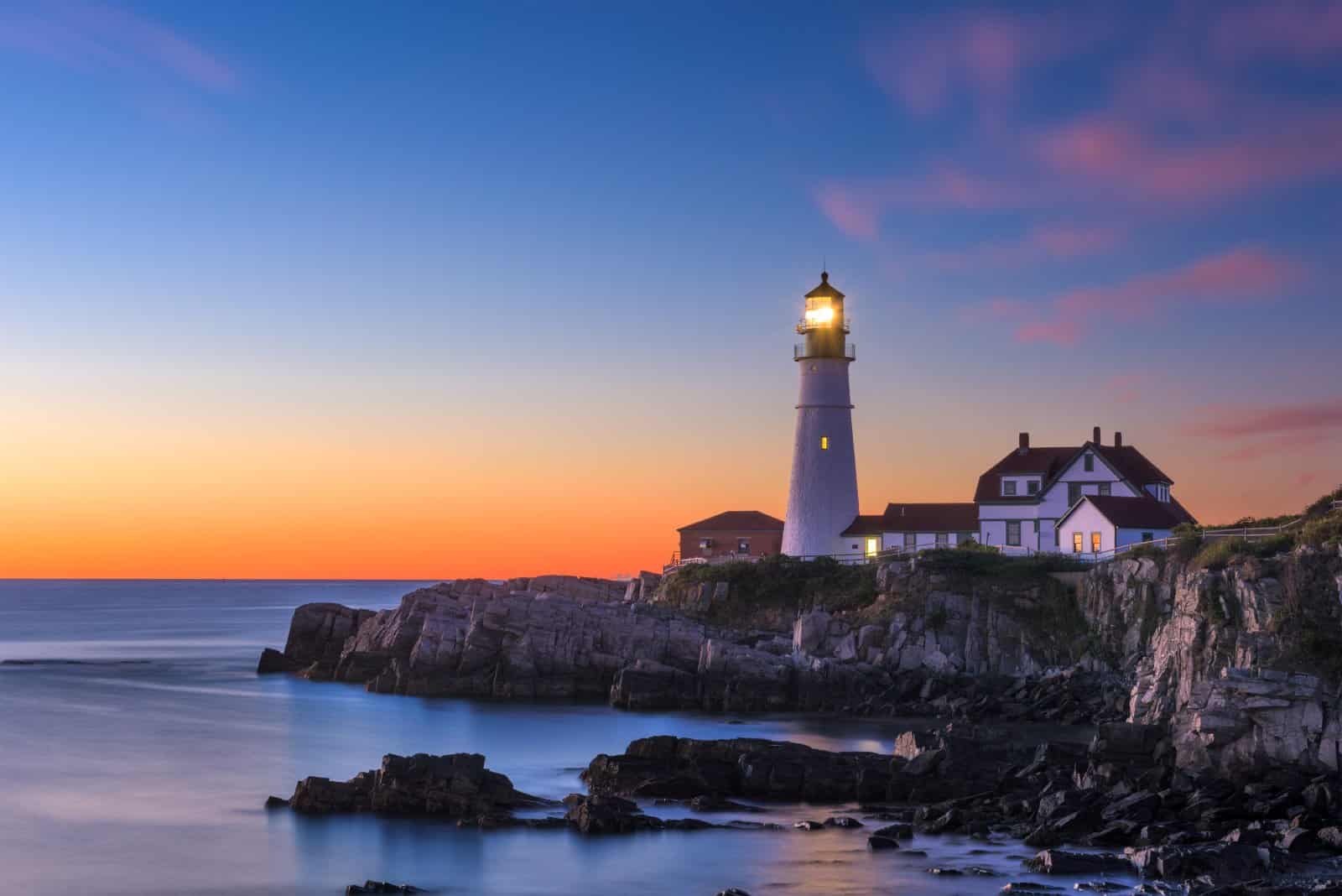 <p class="wp-caption-text">Image Credit: Shutterstock / Sean Pavone</p>  <p><span>Its far-northeast location might seem remote, but Maine’s rugged coastlines, lighthouses, and seafood cuisine offer a quintessential New England experience.</span></p>