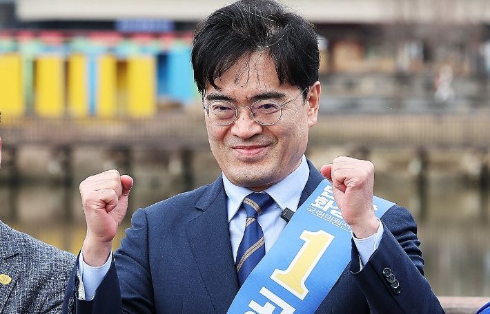 선거운동 첫날 야권 후보들 '꼼수 대출', '부동산 투기' 등 논란
