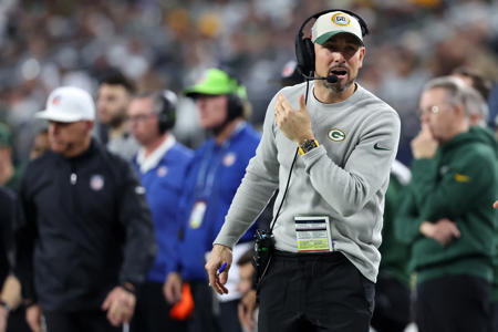 Packers HC caught off guard by signing of star RB<br><br>