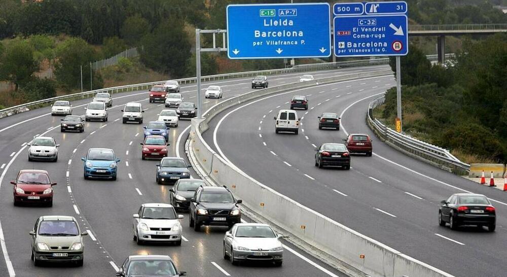 In Spagna Arrivano Gli Agenti In Borghese In Moto. Buona Idea?