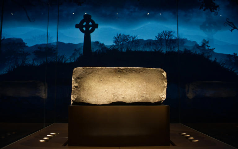 Perth Museum: presents the Stone of Scone beautifully (and not far from ...