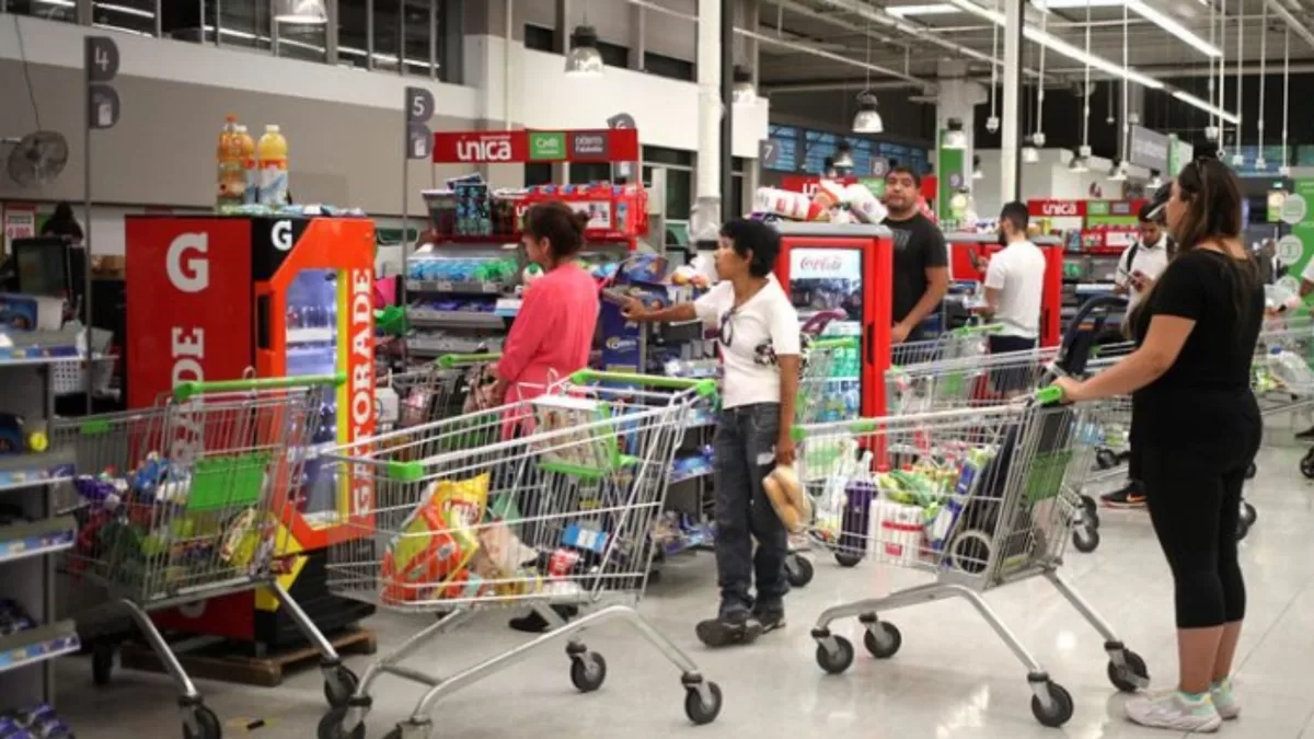 semana santa 2024: estos son los horarios de supermercados y malls para los días feriados