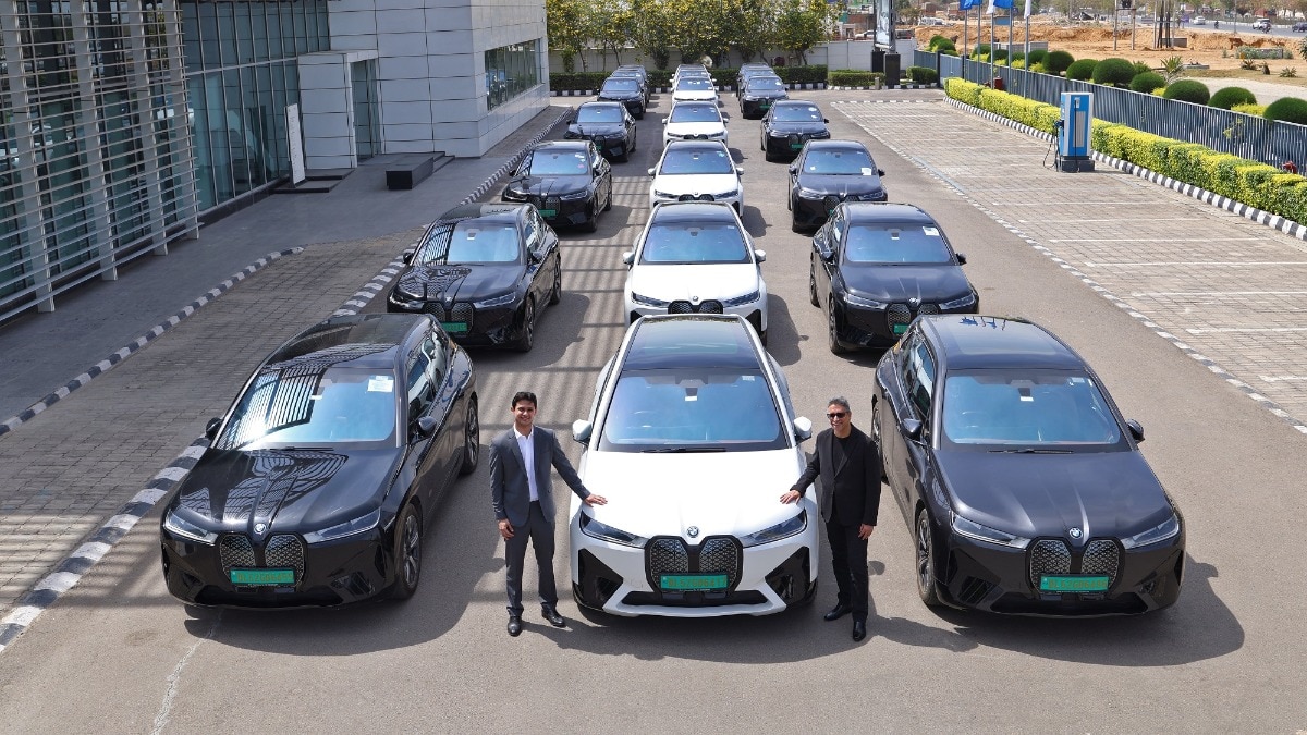 32 bmw ix evs were just inducted into this company's fleet