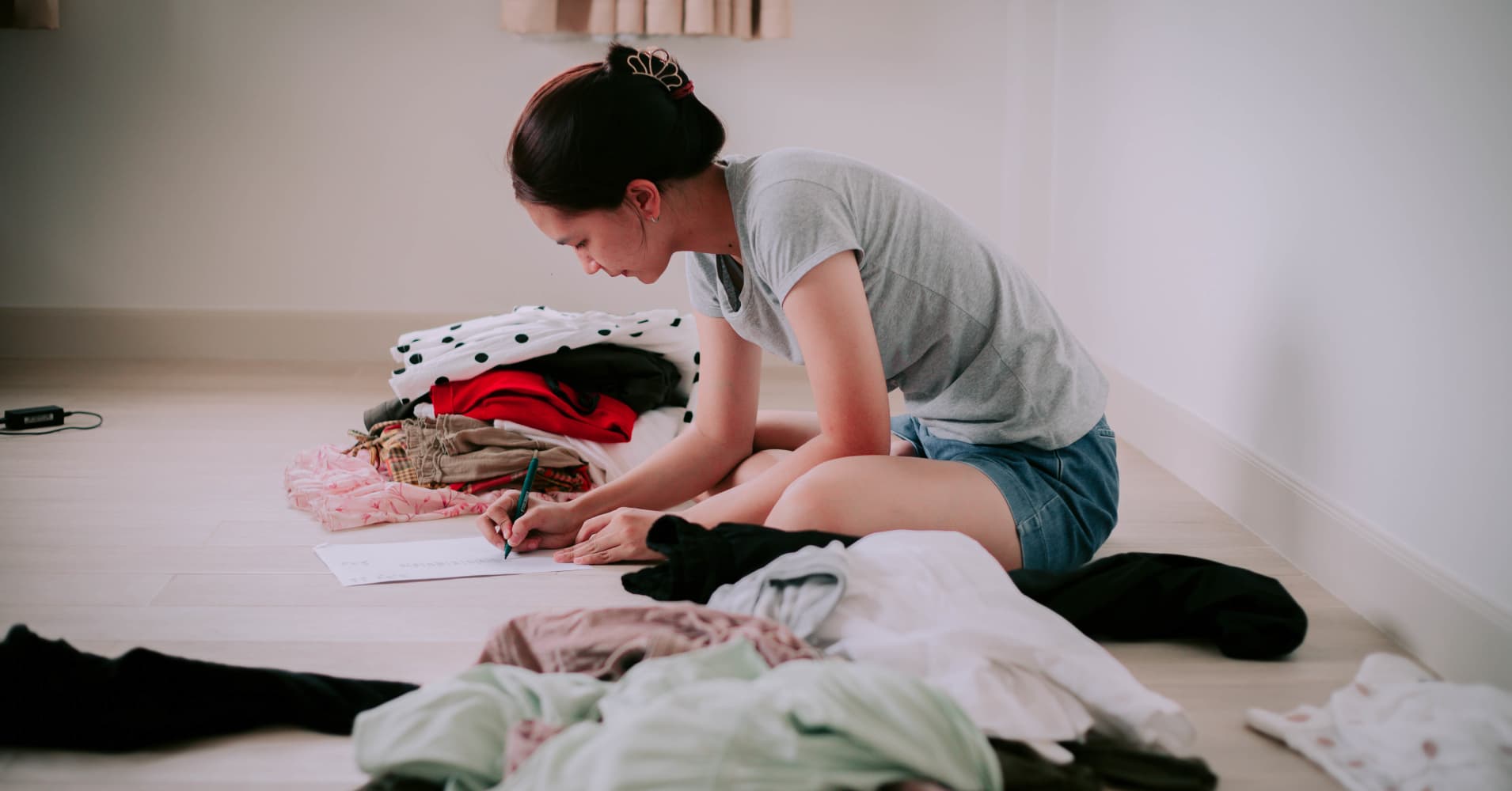 how to, sell it, donate it or trash it? how to declutter, according to professional organizers