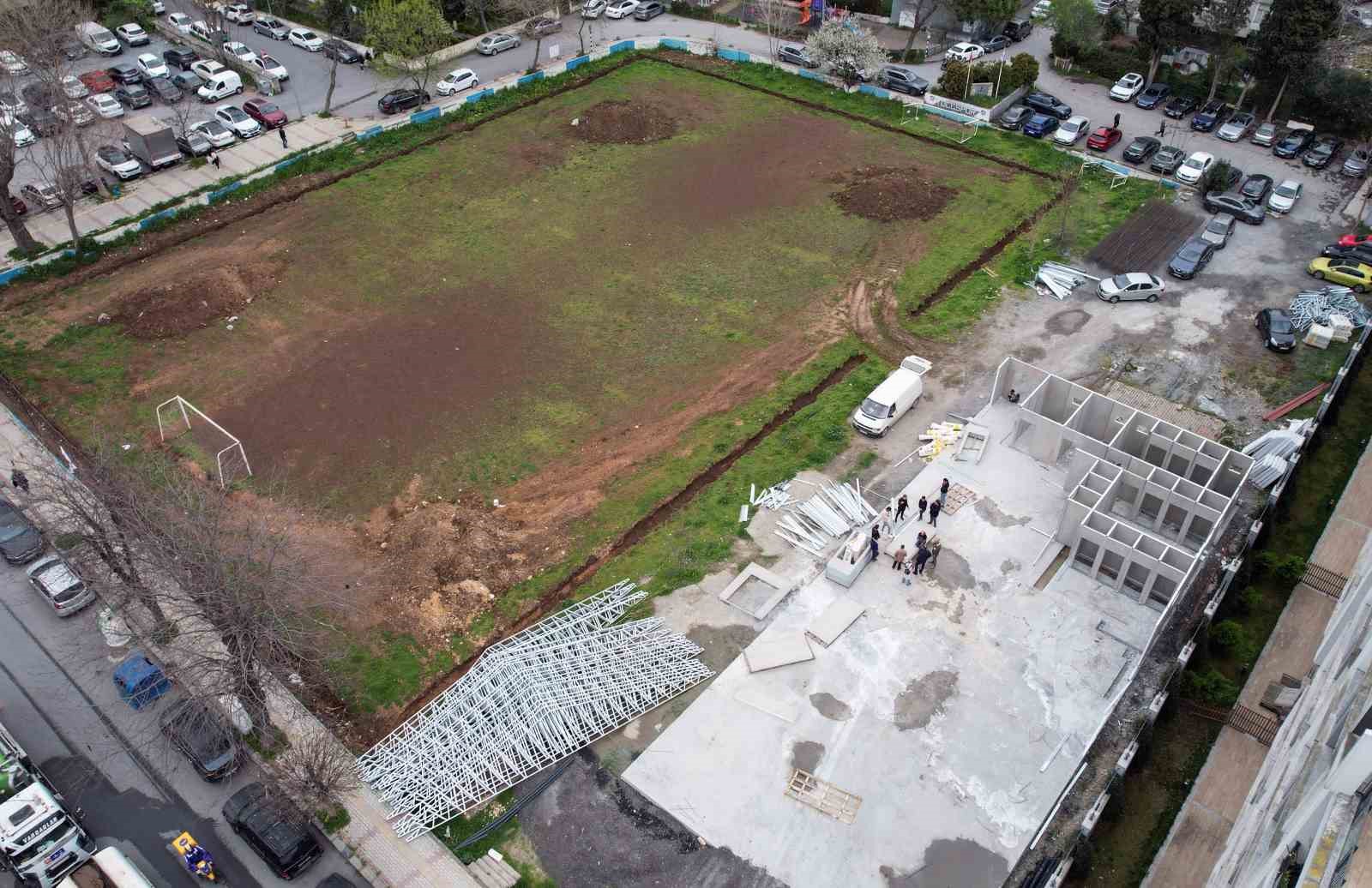 bakırköy’de futbol sahasına yapılan tesis, belediye ile vatandaşı karşı kaşıya getirdi