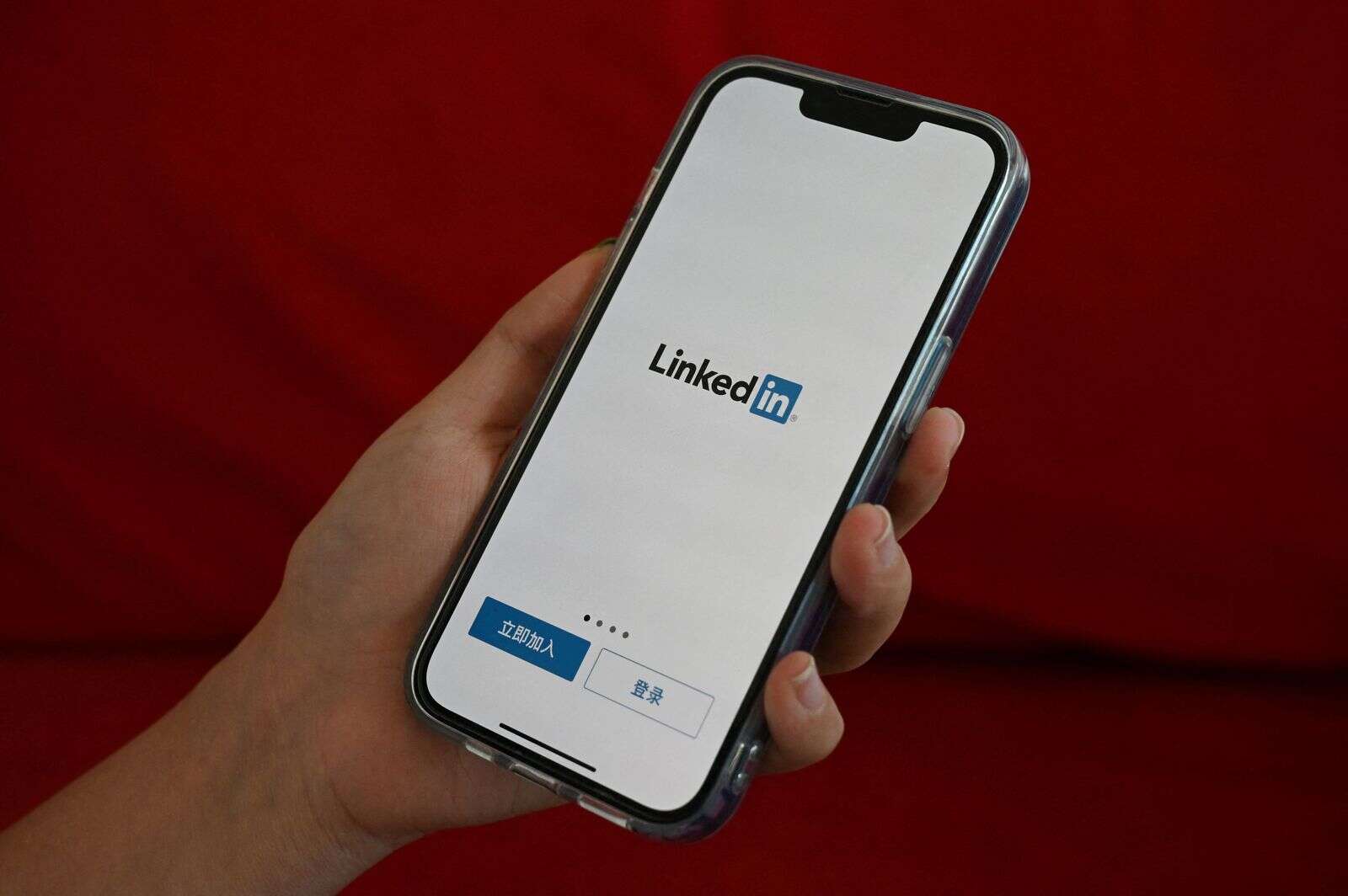 dubai: is linkedin the new tinder? women call out 'creepy' men using work platform as dating site