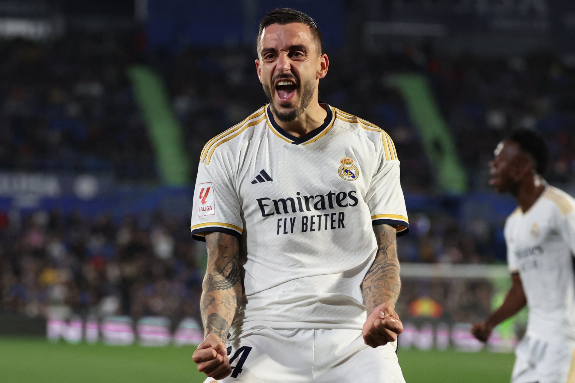 man utd make approach to sign £1.2m real madrid loan star