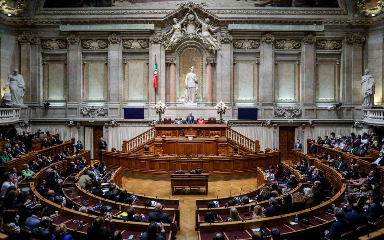 87% dos portugueses defende a democracia, mas há quem admita apoiar outro tipo de governo