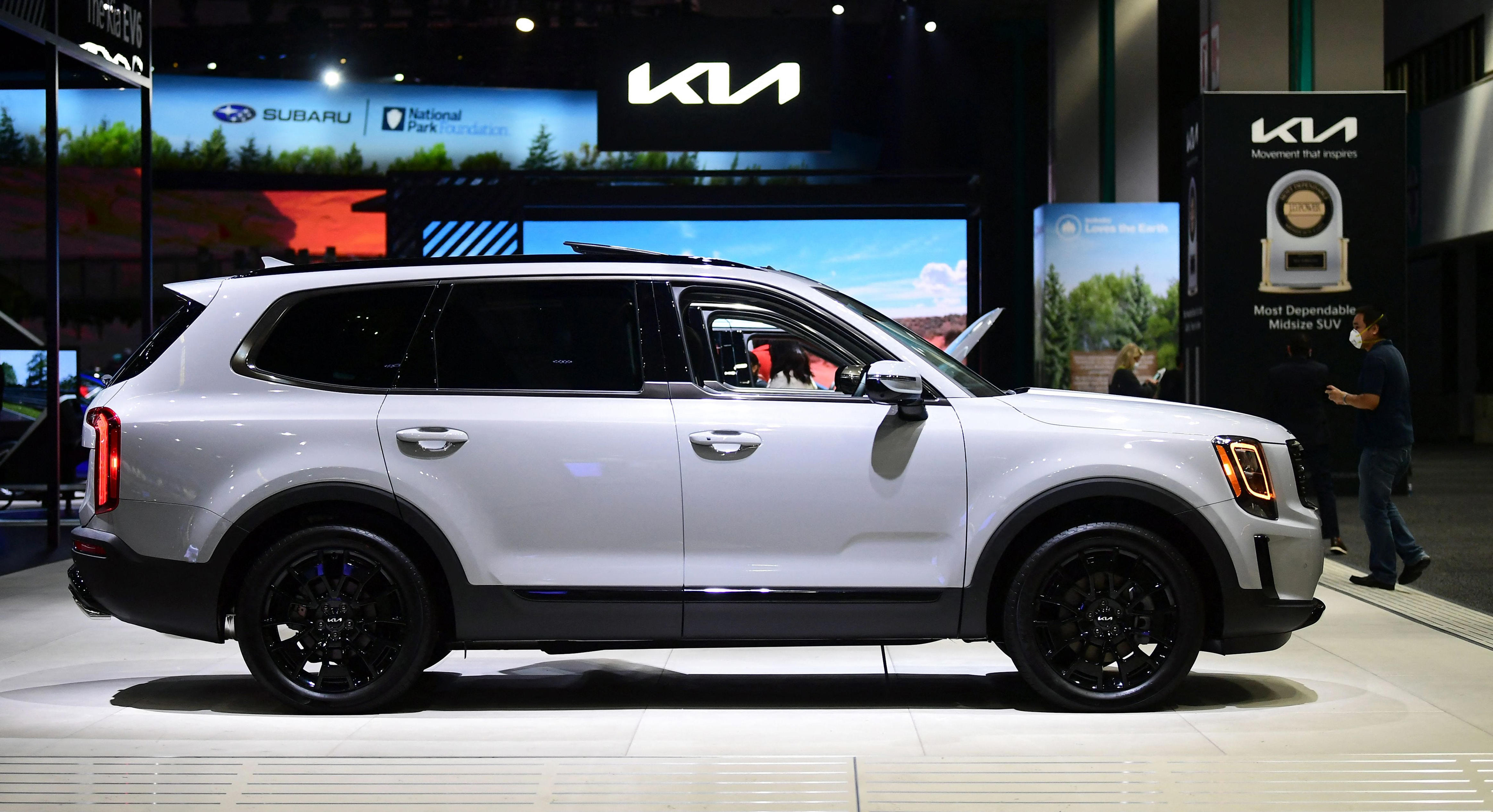 kia recalls 427,407 telluride vehicles for rollaway risk: see which cars are affected