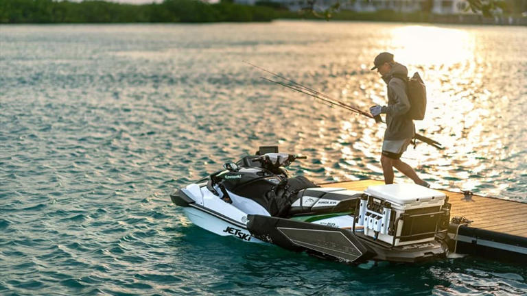 Check Out Kawasaki's Incredibly Rad, Fishing-Ready Ultra 160LX-S Angler Jet  Ski