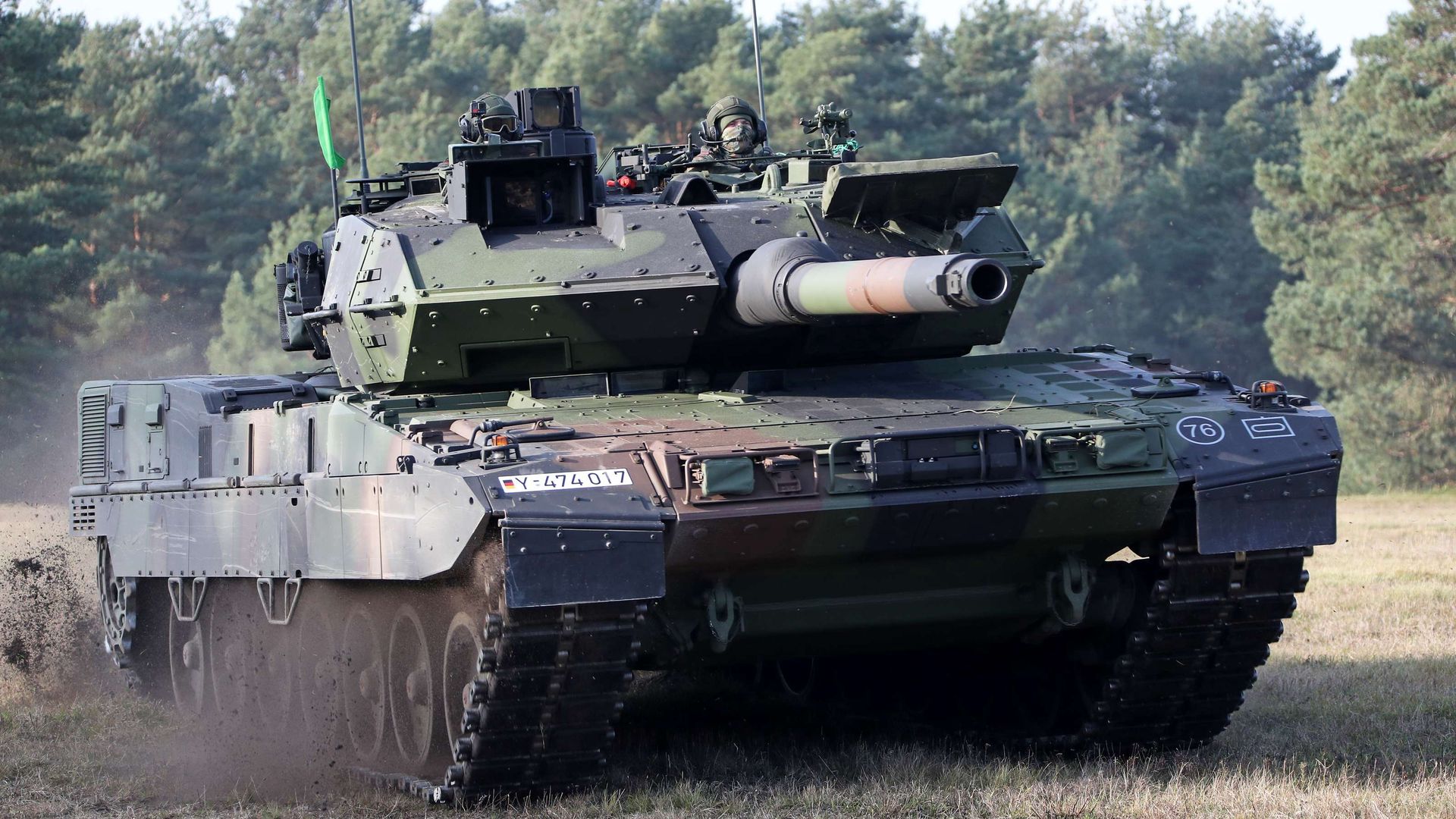 rzeka czołgów dla sąsiada polski. chcą kupić tony sprzętu