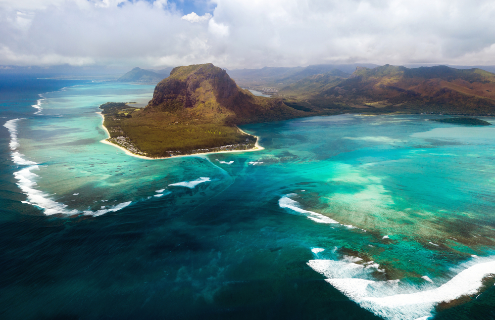 <p>Seaplane tours can be organized through your hotel or with Air Mauritius. The tours last around 40 minutes, and you’re given a brief explanation of its history.</p>