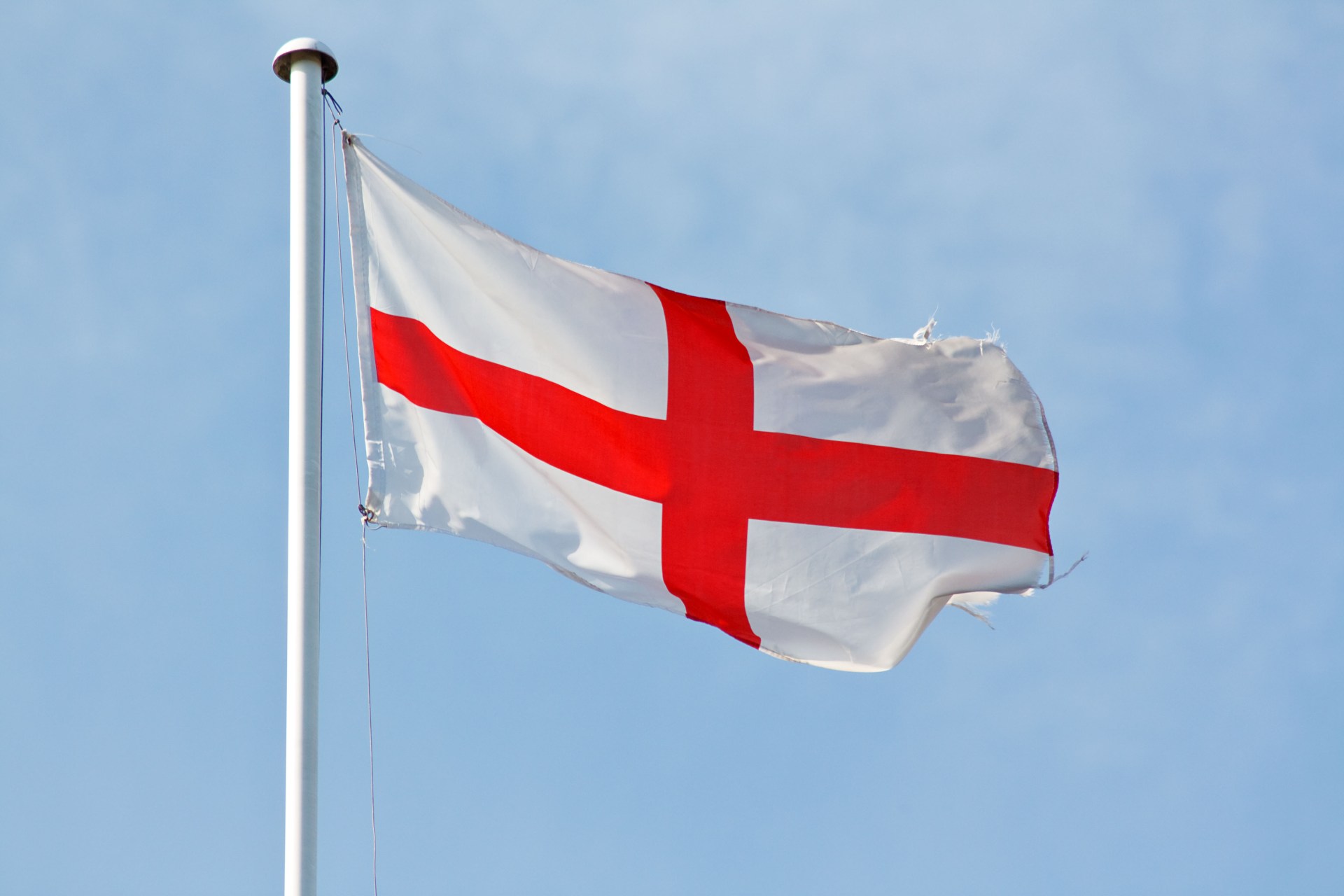 we need to reclaim the england flag from the far right