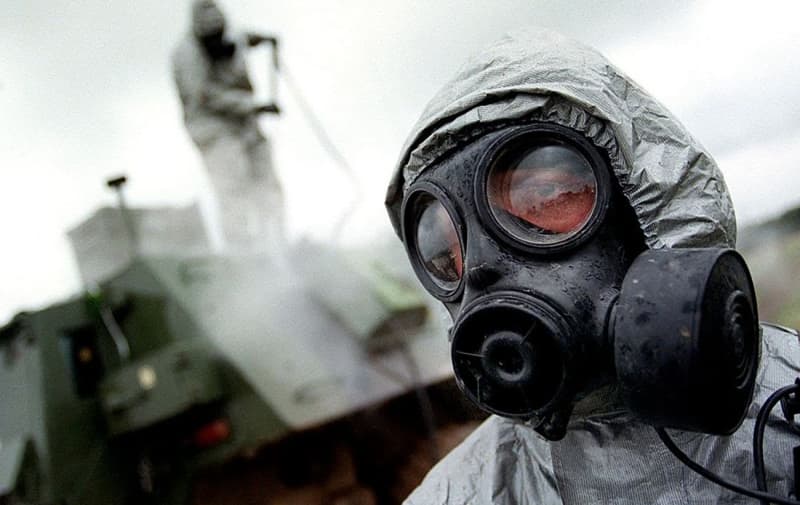 russians employ chemical weapons on battlefield in ukraine