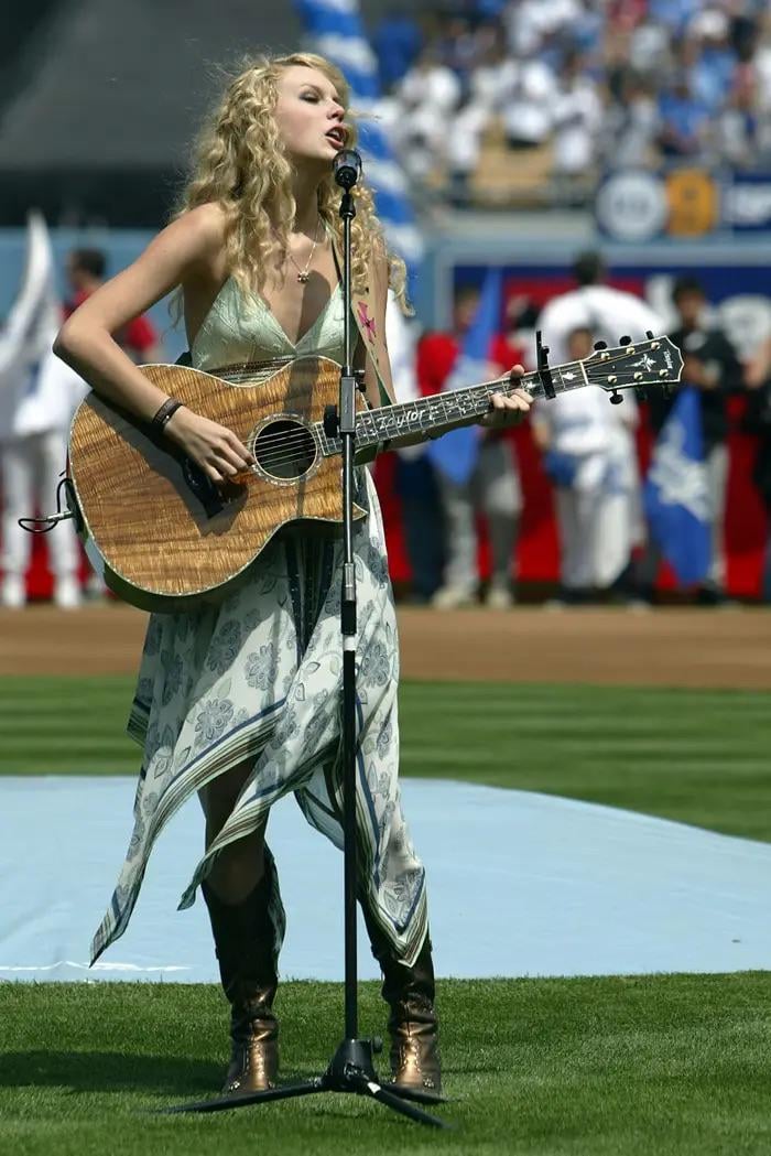 Taylor Swifts Country Era