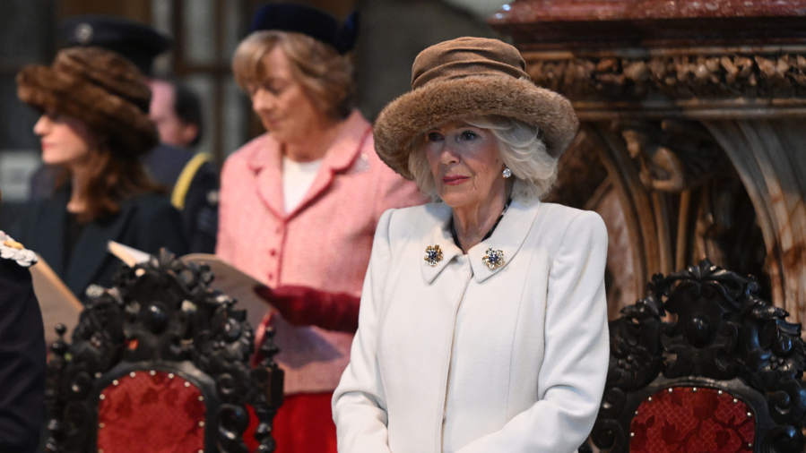 support for royal family at maundy service