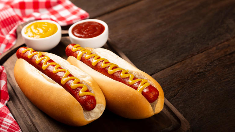 How Long Hot Dogs Are Still Safe To Eat After Opening