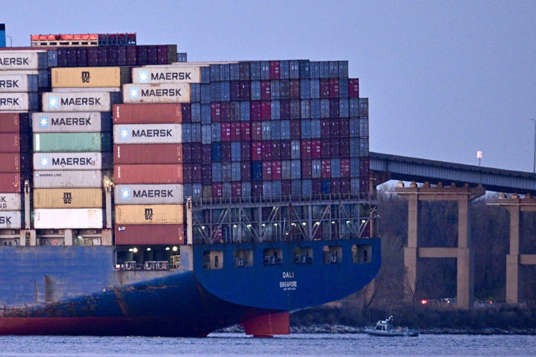 Crew still onboard container ship after Francis Scott Key Bridge collision
