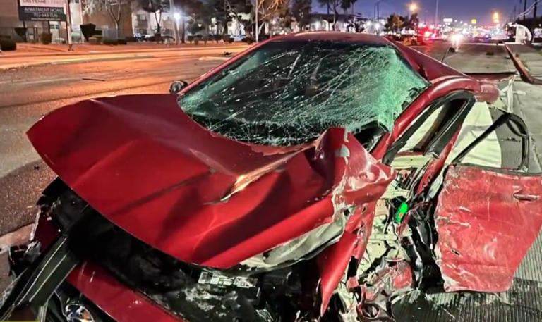 Drunk driver speeding at 140 mph on Las Vegas Boulevard crashes into ...